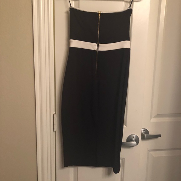 Express Black/White Dress - Picture 4 of 8